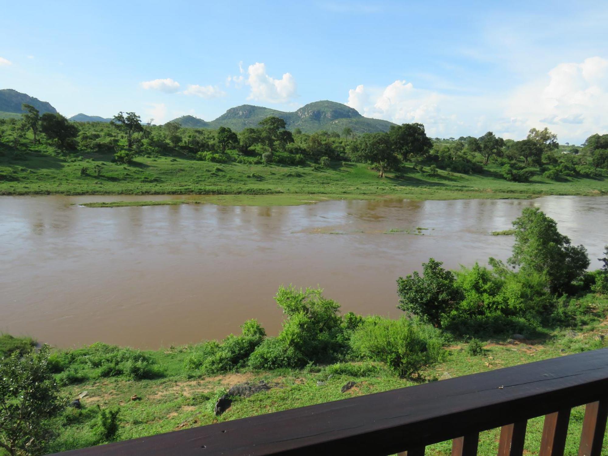 Riverview Inn Malalane Ngoại thất bức ảnh