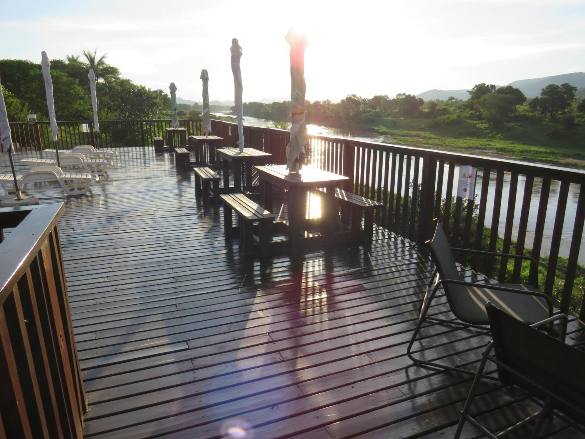 Riverview Inn Malalane Ngoại thất bức ảnh